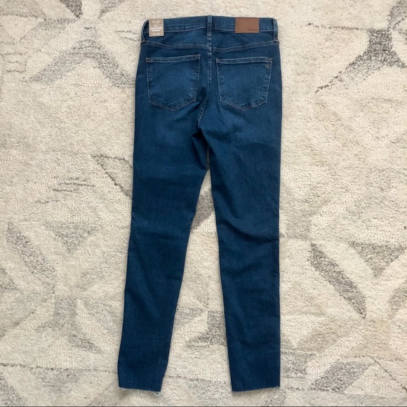 Madewell 10" High-Rise Skinny Jeans in Hanna Wash - Picture 4 of 8